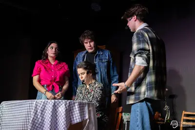 Занавес закрыт. А эмоции — нет.