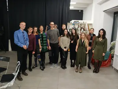 В этот четверг английский разговорный клуб «Speak to me» погрузился в уютную осеннюю сказку