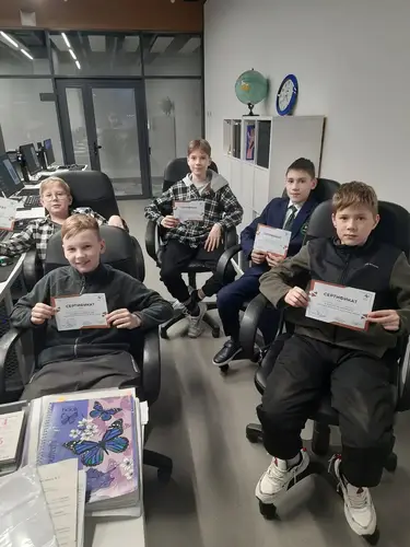 Курс по офисным программам для школьников подошел к концу.